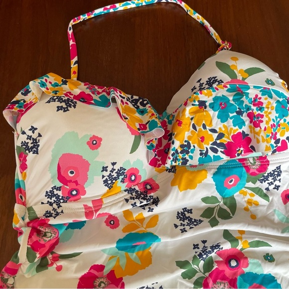 Liz Claiborne Floral Tankini Top Medium Ruched White Single Strap or Strapless - Picture 6 of 9